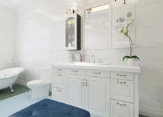 Mobile da bagno antico in PVC
